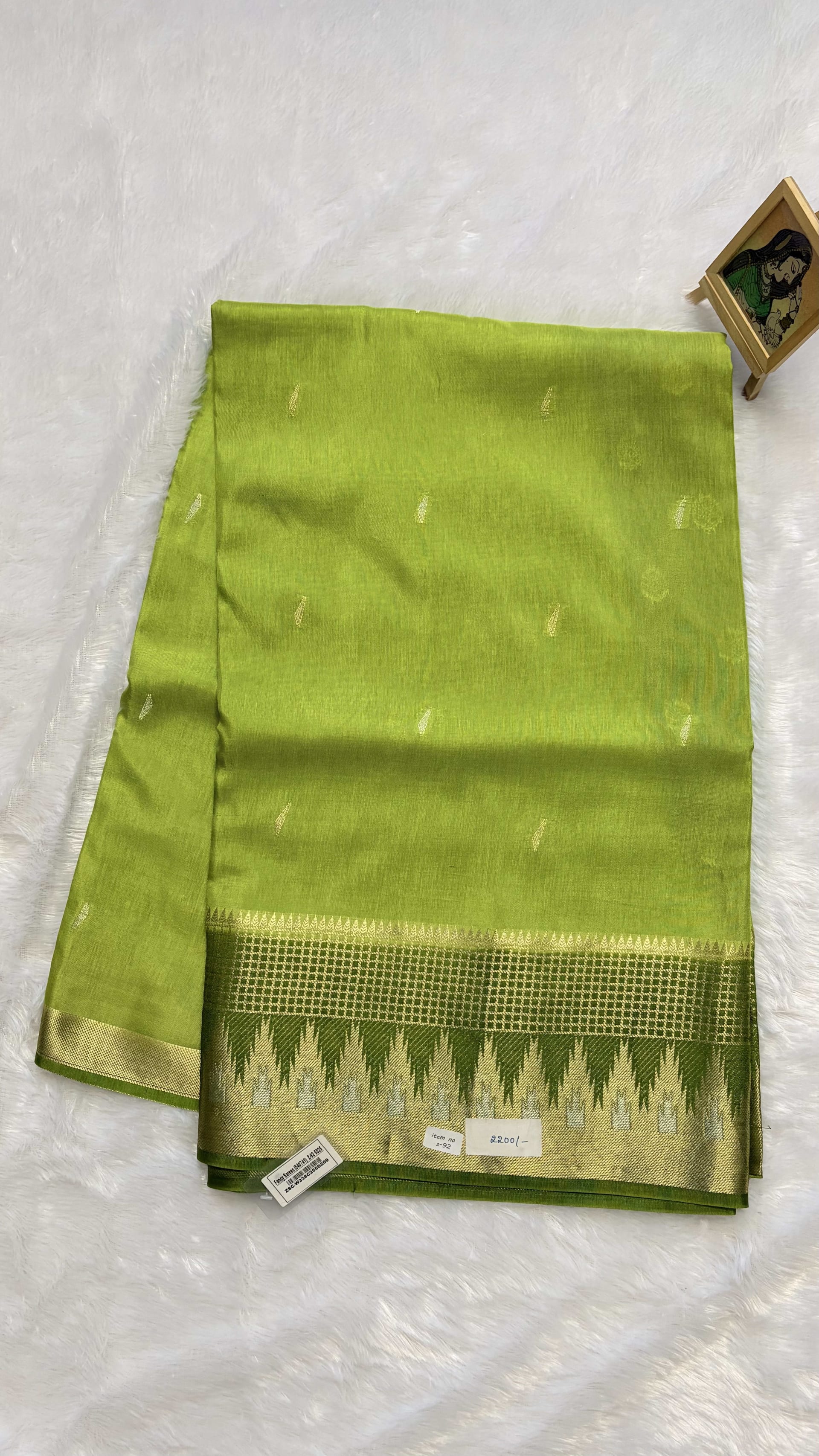 Viscose Silk Saree - Green temple — Green Banarasi Crepe saree