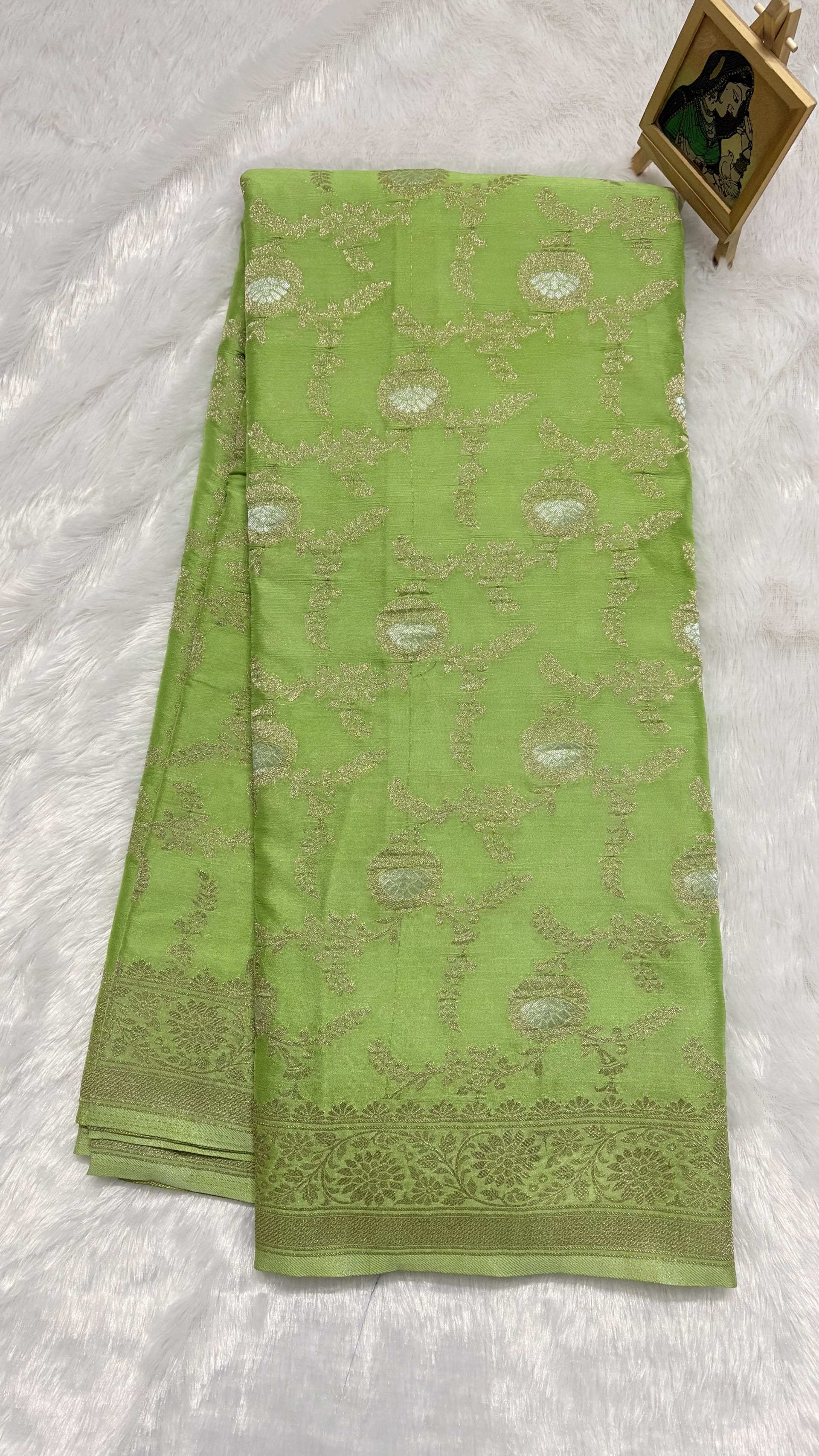 Crush Crepe Saree with Self Colour - Pista green — Green Banarasi Crepe saree