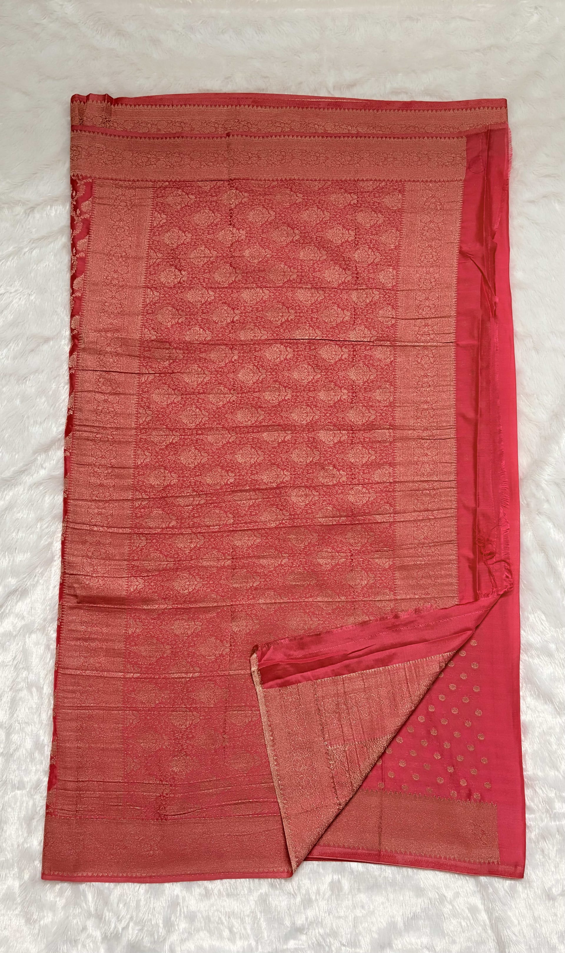 Crush Crepe Saree with Self Colour - Pink — Pink/Peach Banarasi Crepe saree
