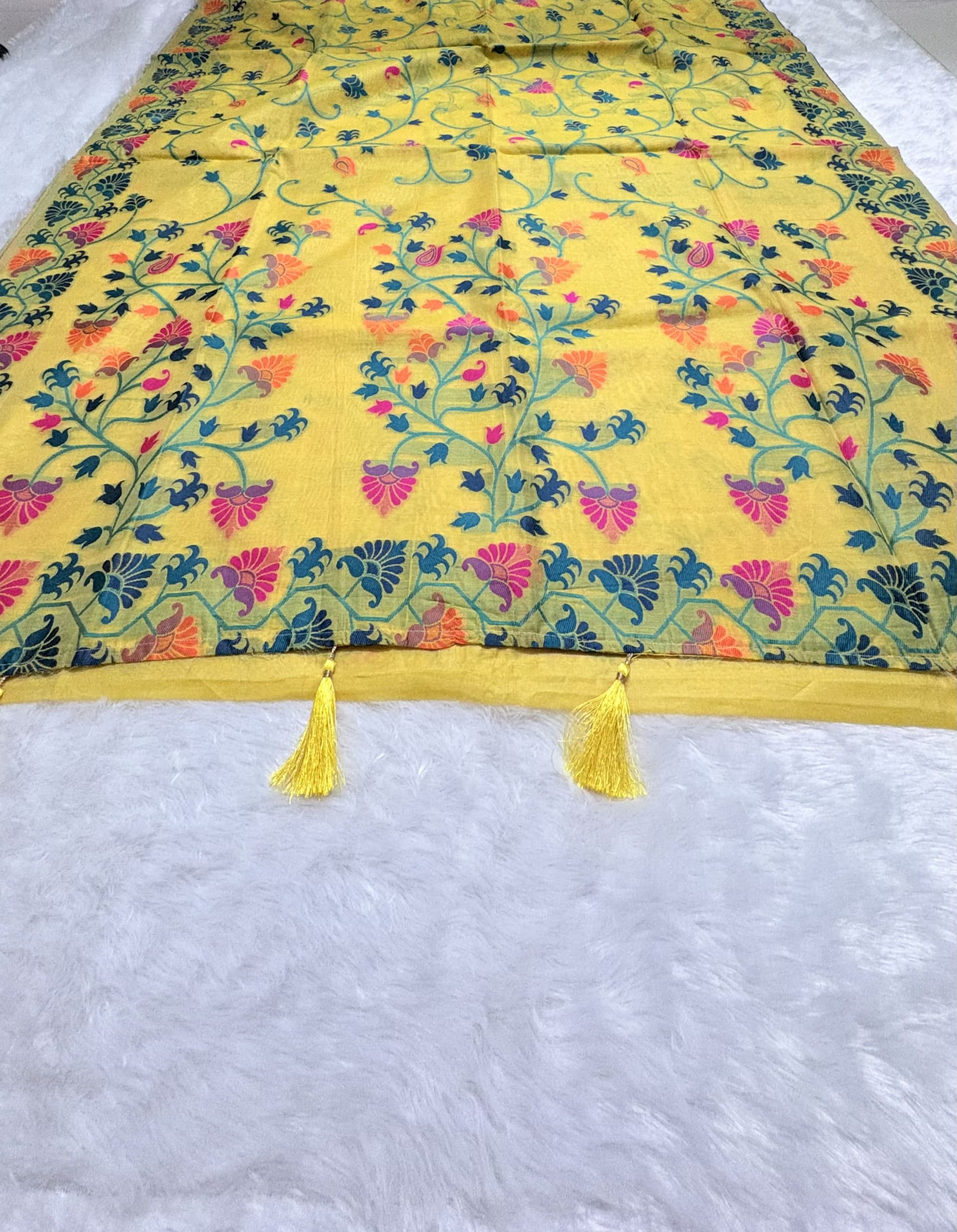 Linen Cotton saree with all over Jamdani weave - Yellow — Yellow Jamdani Linen saree