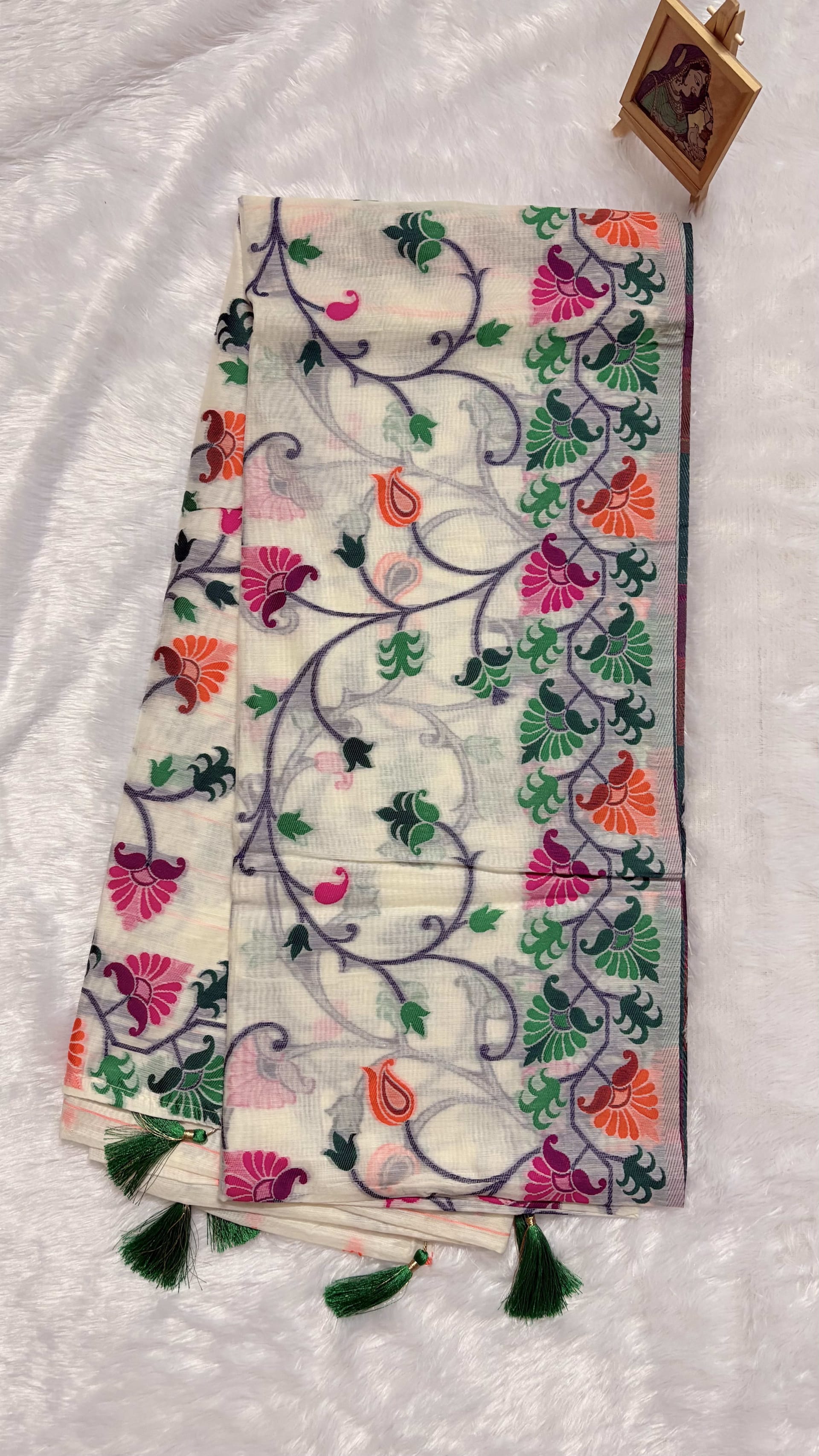 Linen Cotton saree with all over Jamdani weave - White — White/Cream Jamdani Linen saree