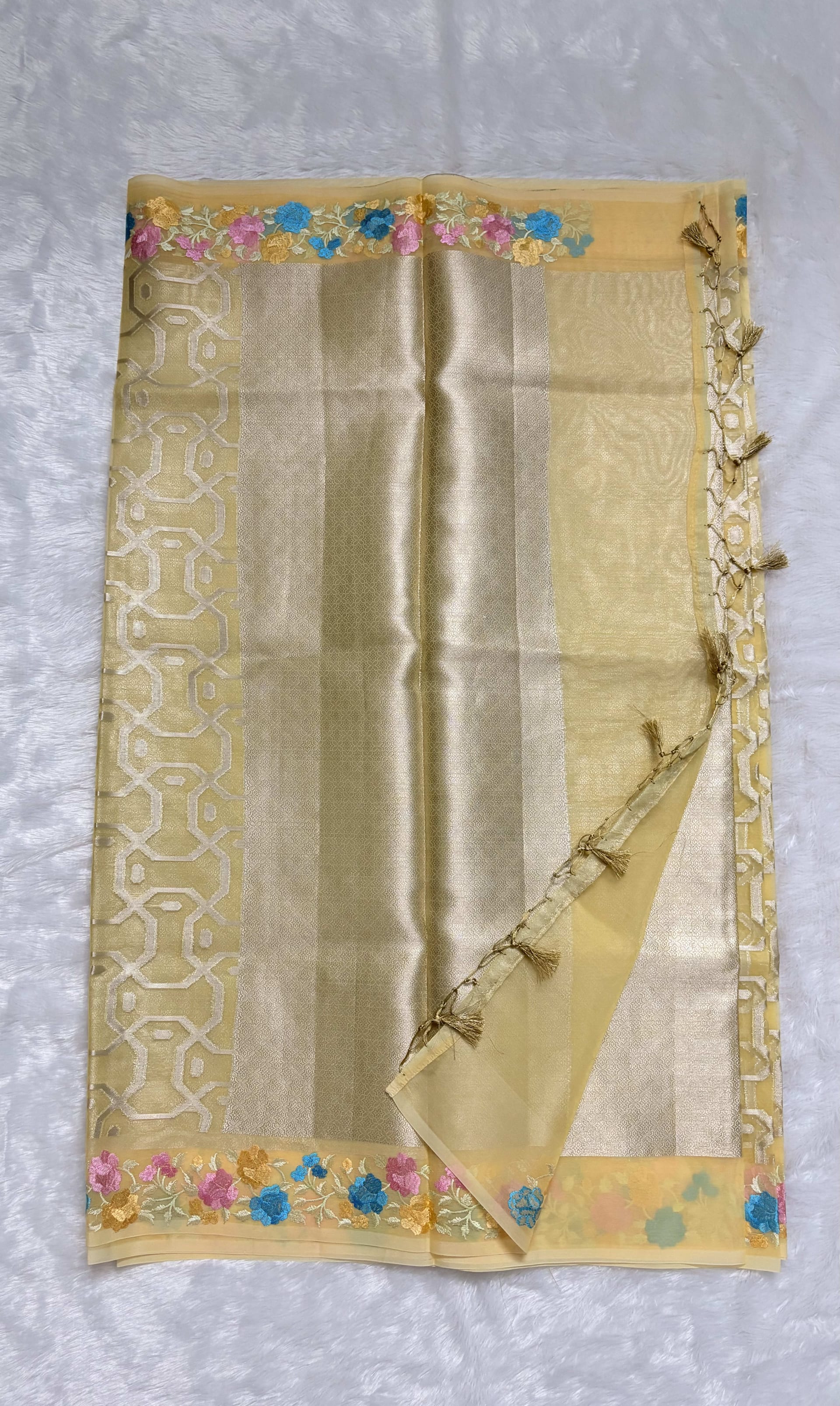Kora Organza sarees with Jaal pattern - Yellow — Yellow Banarasi Kora Organza saree