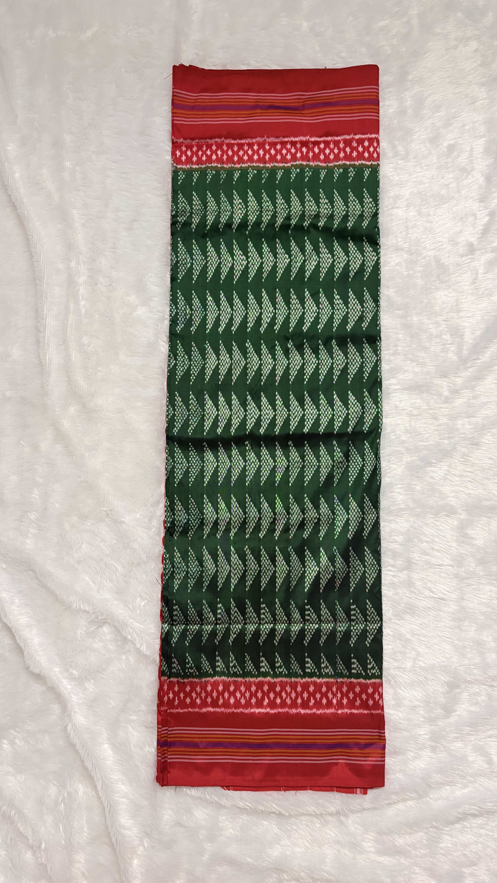Pure Ikkat Silk Saree Abstract Green — Green Pochampally/Ikat Silk saree