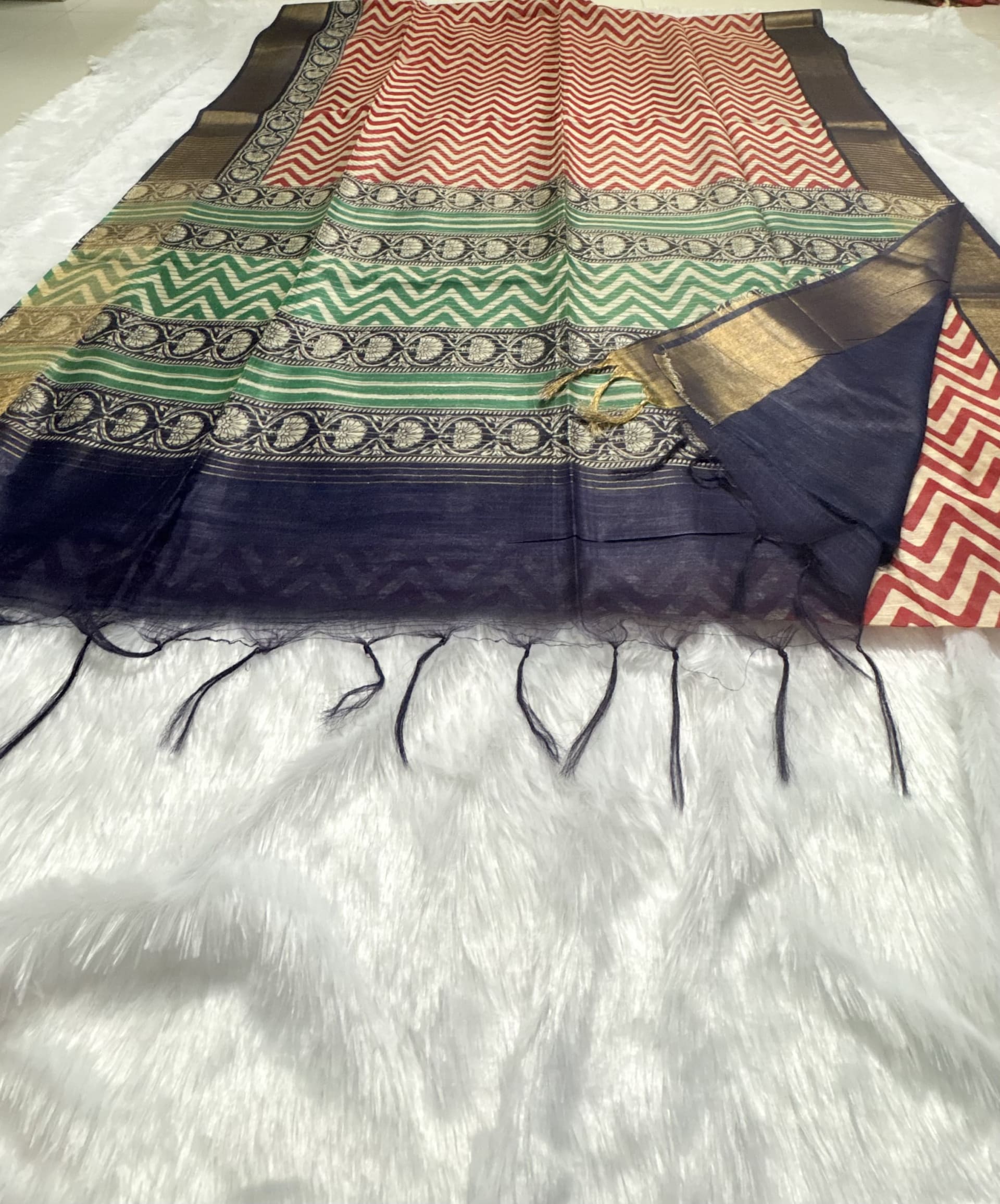Soft Tussar sarees with Geometrical Prints Red and Blue — Red/Maroon Chanderi Tussar saree