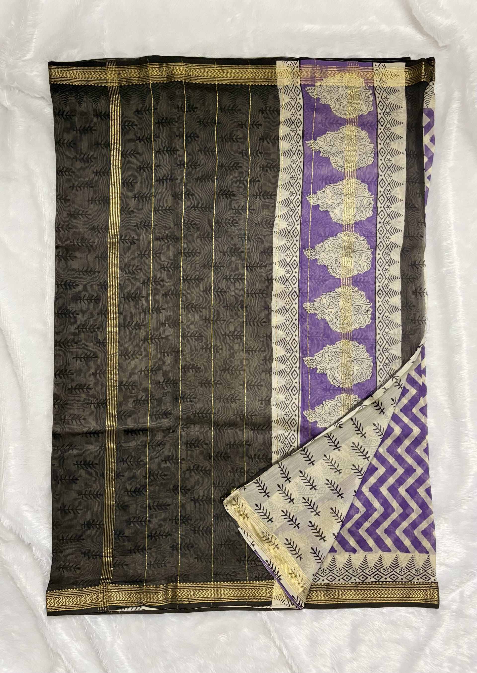 Pure Maheshwari cotton silk saree with block prints Lavender triangle — Purple/Lavender Maheshwari Cotton Silk saree