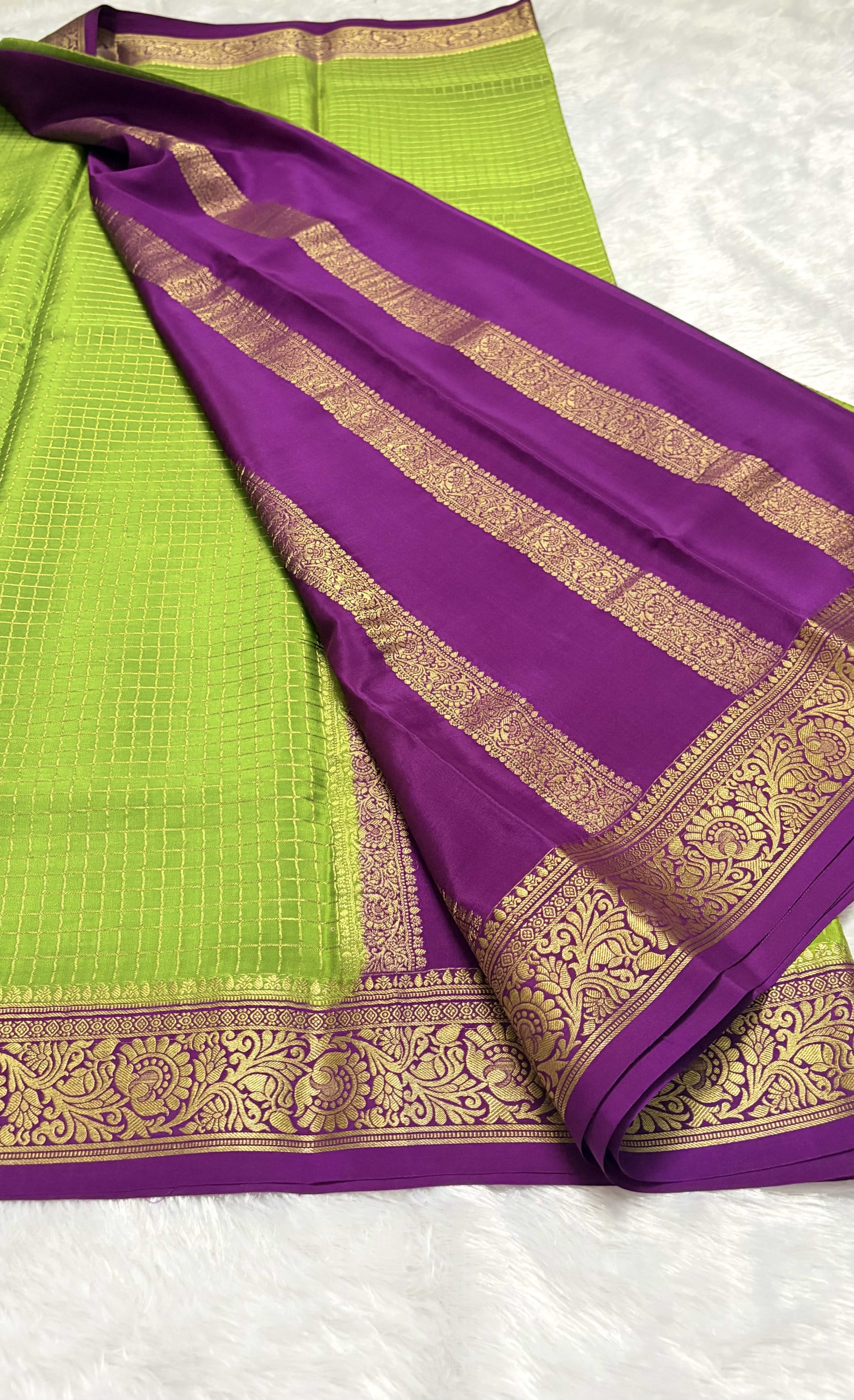 Pure Mysore crepe silk saree small checks Olive Green and magenta - 140gsm — Green Mysore Silk Mysore Silk saree